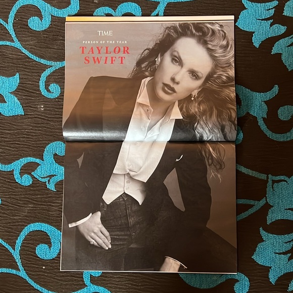 Time Magazine • Taylor Swift • Person of the Year Issue - Picture 3 of 4